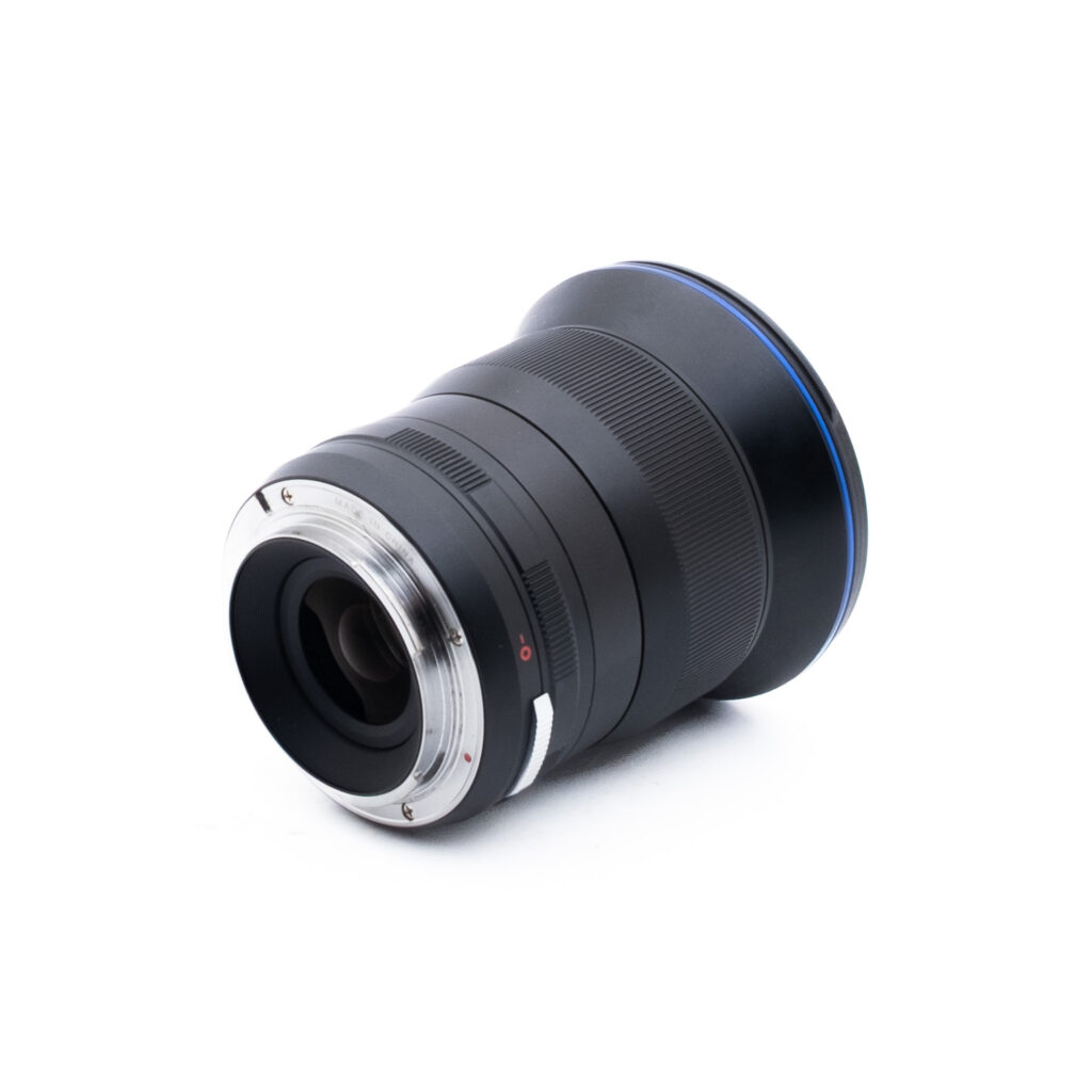 Laowa 15mm f/2 Zero-D Sony FE - Käytetty