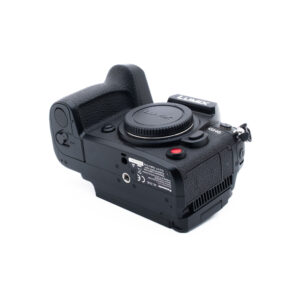Lumix GH6-1-2 Panasonic Lumix GH6 (SC 200, Takuu 6kk, sis. ALV 25,5%) - Käytetty