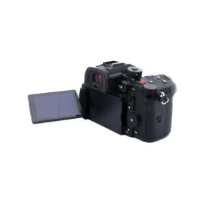 Lumix GH6-3-2 Panasonic Lumix GH6 (SC 200, Takuu 6kk, sis. ALV 25,5%) - Käytetty