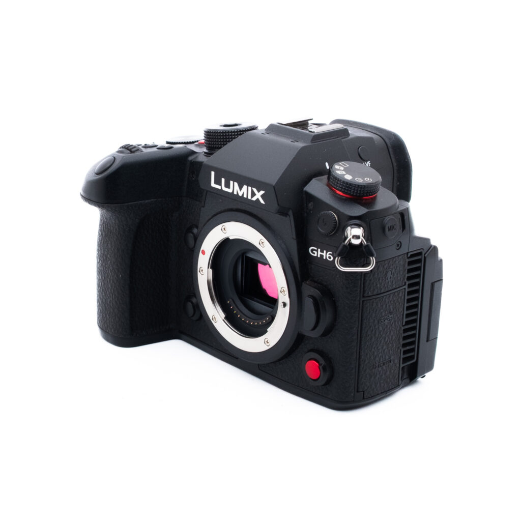 Lumix GH6-4-2 Panasonic Lumix GH6 (SC 200, Takuu 6kk, sis. ALV 25,5%) - Käytetty