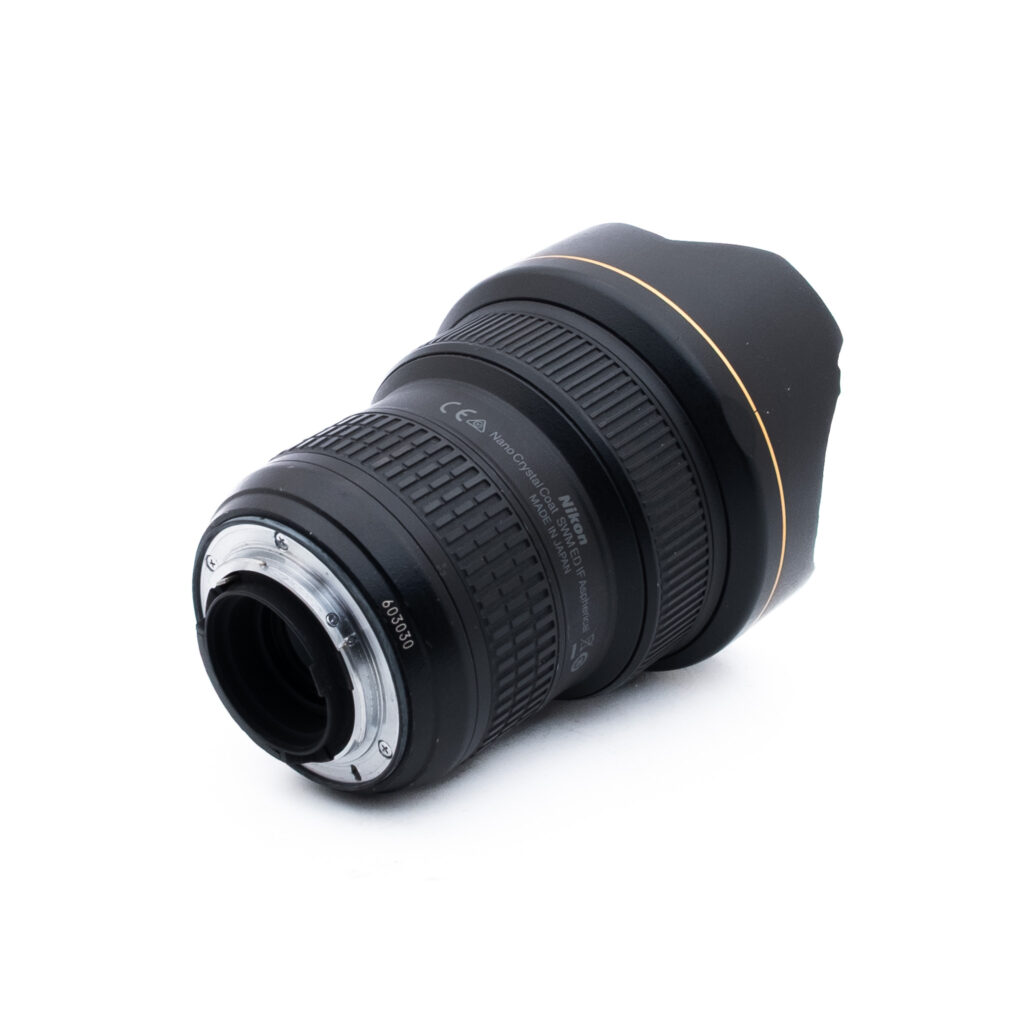 Nikon 14-24mm f28G ED-1-2 Nikon AF-S Nikkor 14-24mm f/2.8G ED - Käytetty