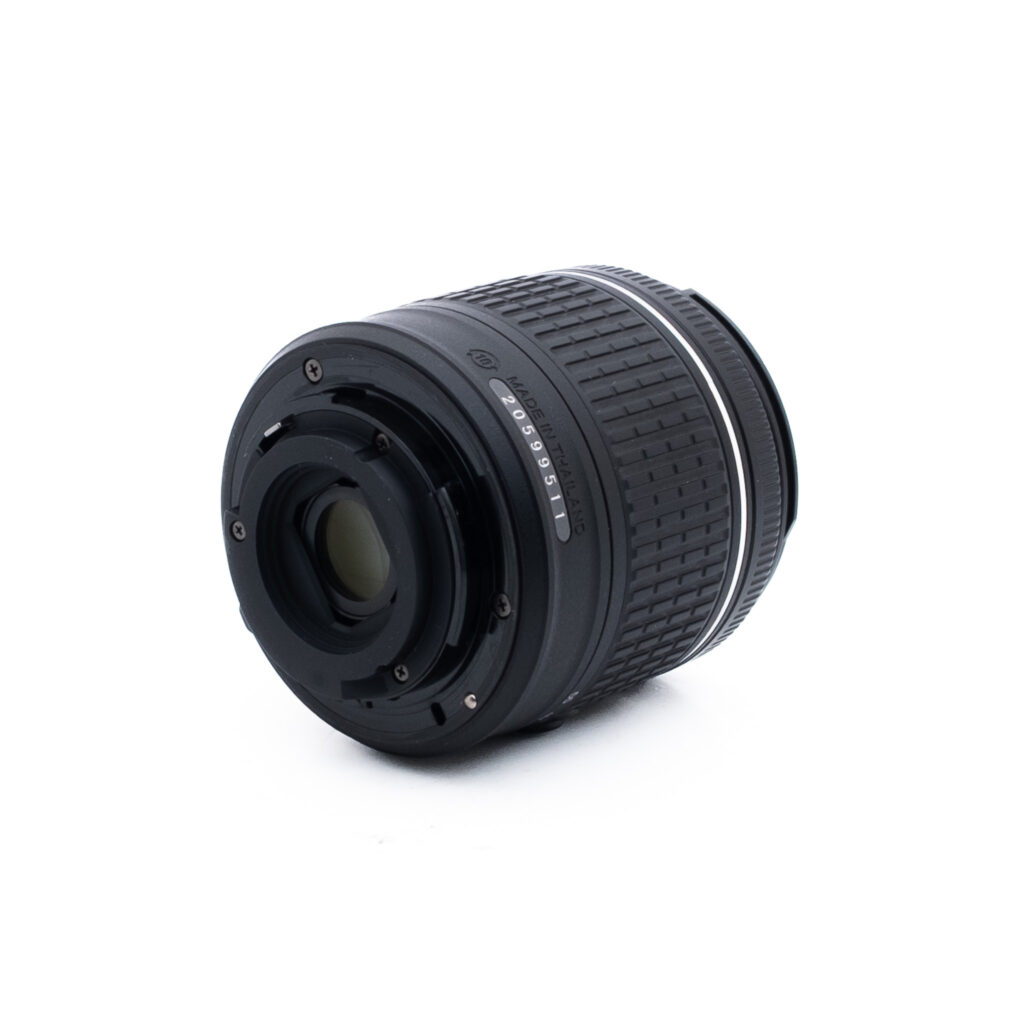 Nikon 18-55mm f35-56 G VR DX-1 Nikon AF-P Nikkor 18-55mm f/3.5-5.6 G VR DX - Käytetty