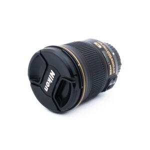 Nikon 24mm f18G ED-3 Nikon AF-S Nikkor 24mm f/1.8 G - Käytetty