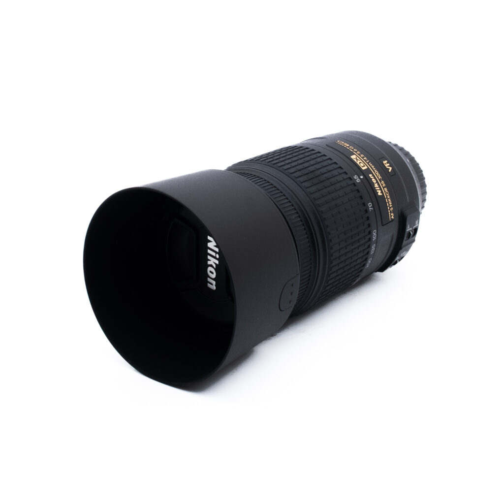 Nikon 55-300mm f45-56 G ED VR DX-3 Nikon AF-S Nikkor 55-300mm f/4.5-5.6 G VR ED DX (Kunto K5) - Käytetty
