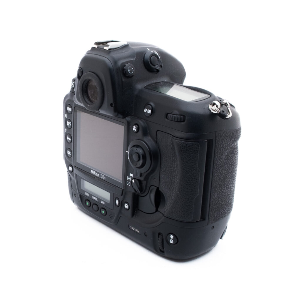 Nikon D3S 1076-3 Nikon D3s (SC 79500, sis. ALV 25,5%) - Käytetty
