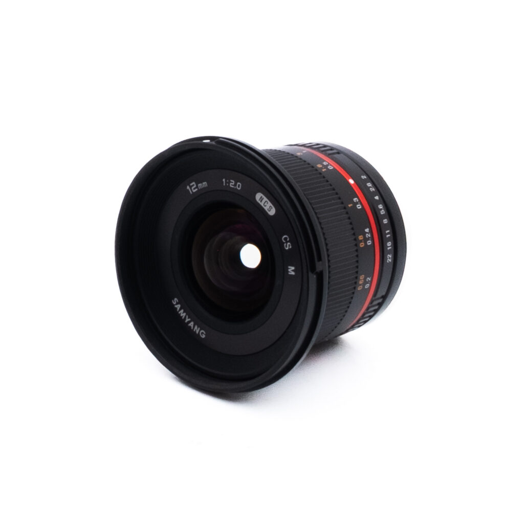 Samyang 12mm f2 NCS CS M-2 Samyang 12mm f/2 NCS CS Canon EF-M (Kunto K5) - Käytetty