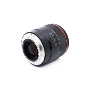 Samyang AF 35mm f/1.8 Sony FE - Käytetty