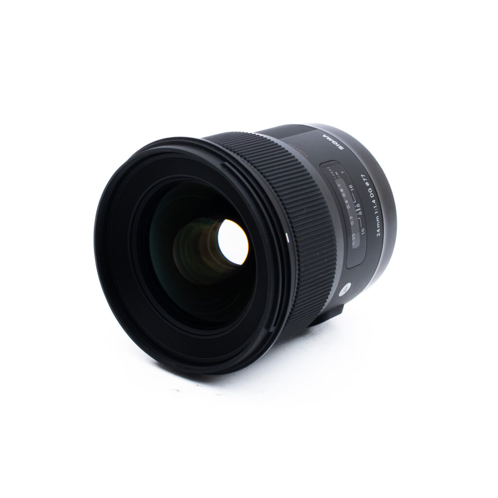 Sigma 24mm f14 DG Canon-1 Sigma Art 24mm f/1.4 DG Canon EF - Käytetty