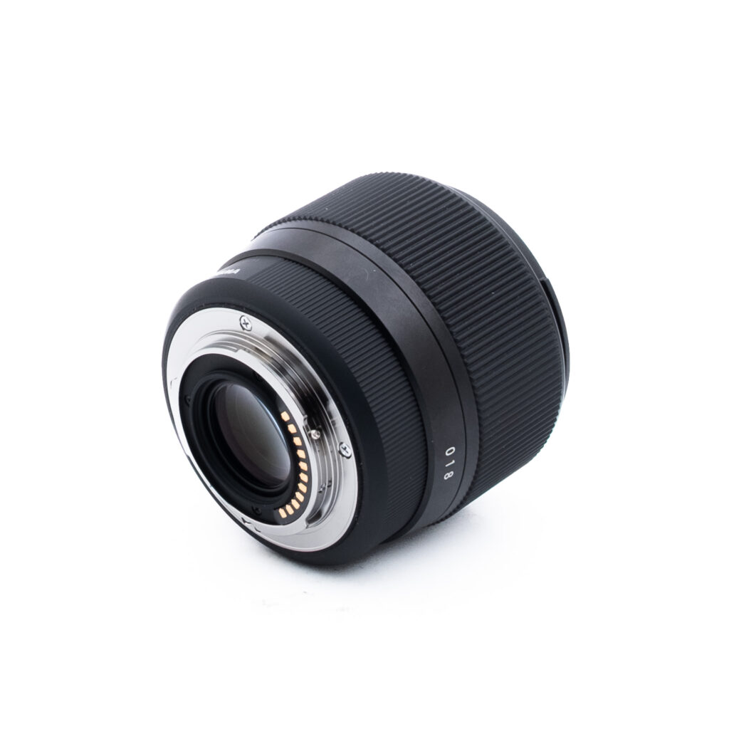 Sigma 56mm f14 DC DN Sony-1 Sigma 56mm f/1.4 DC DN C MFT (Kunto K5, Takuu 6kk) - Käytetty