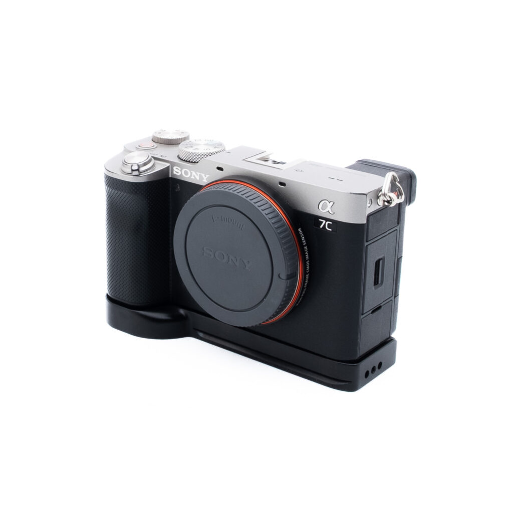 Sony A7C lrauta-5 Sony A7C + Baseplate (SC 17500, Takuu 6kk) – Käytetty