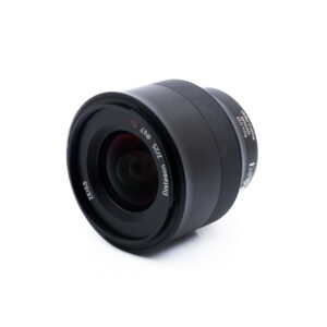 Zeiss Distagon 25mm f2 FE-2 Zeiss Batis 25mm f/2 Sony FE (sis. ALV 25,5%, Takuu 6kk) - Käytetty