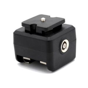 1482402970_349 Caruba Hot Shoe Adapter (Middle Contact to X-Contact) -salamakenkäsovitin
