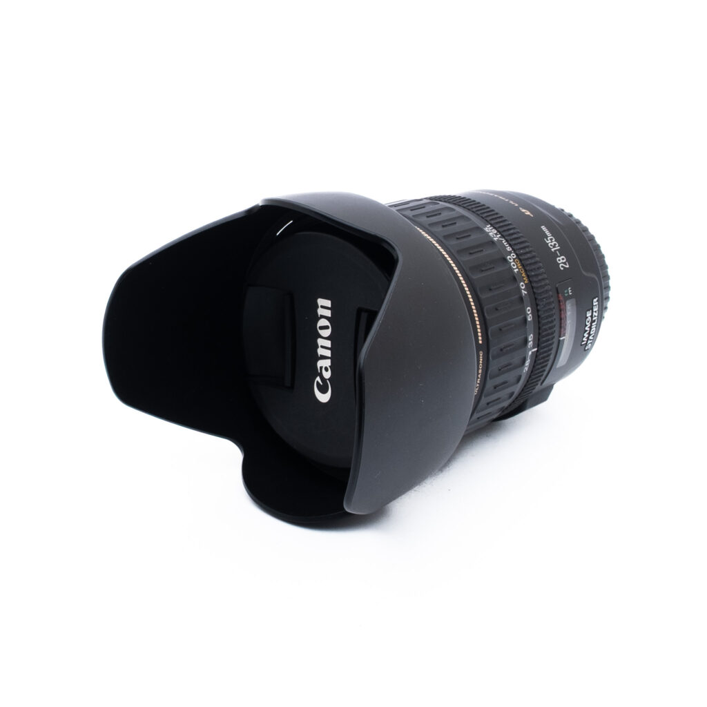 Canon EF 28-135mm f/3.5-5.6 IS USM - Käytetty