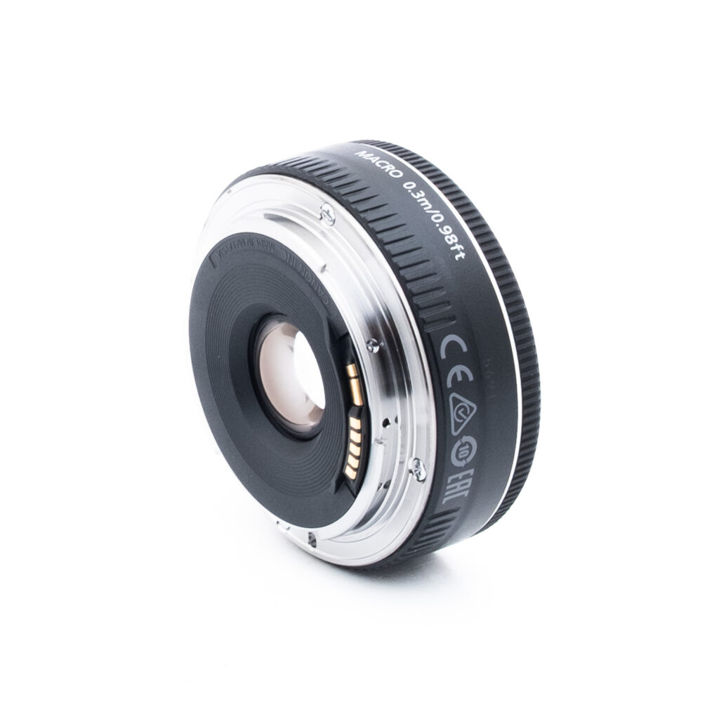 Canon EF 40mm f/2.8 STM (Kunto K5) - Käytetty