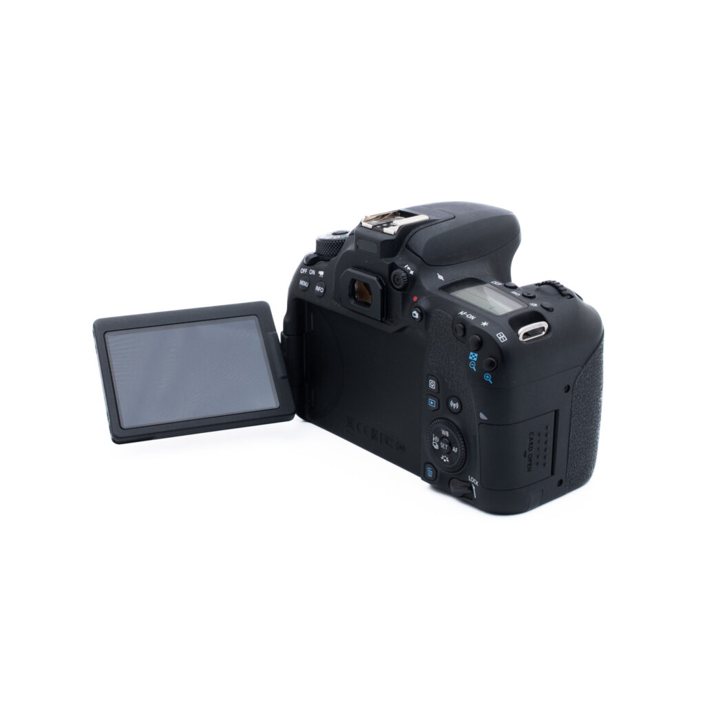 Canon 77D 1502-3 Canon EOS 77D (SC 25500) - Käytetty