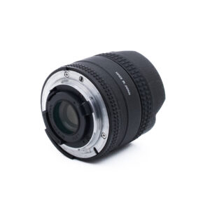 Nikon 16mm f28 D-1 Nikon AF Fisheye Nikkor 16mm f/2.8 D - Käytetty