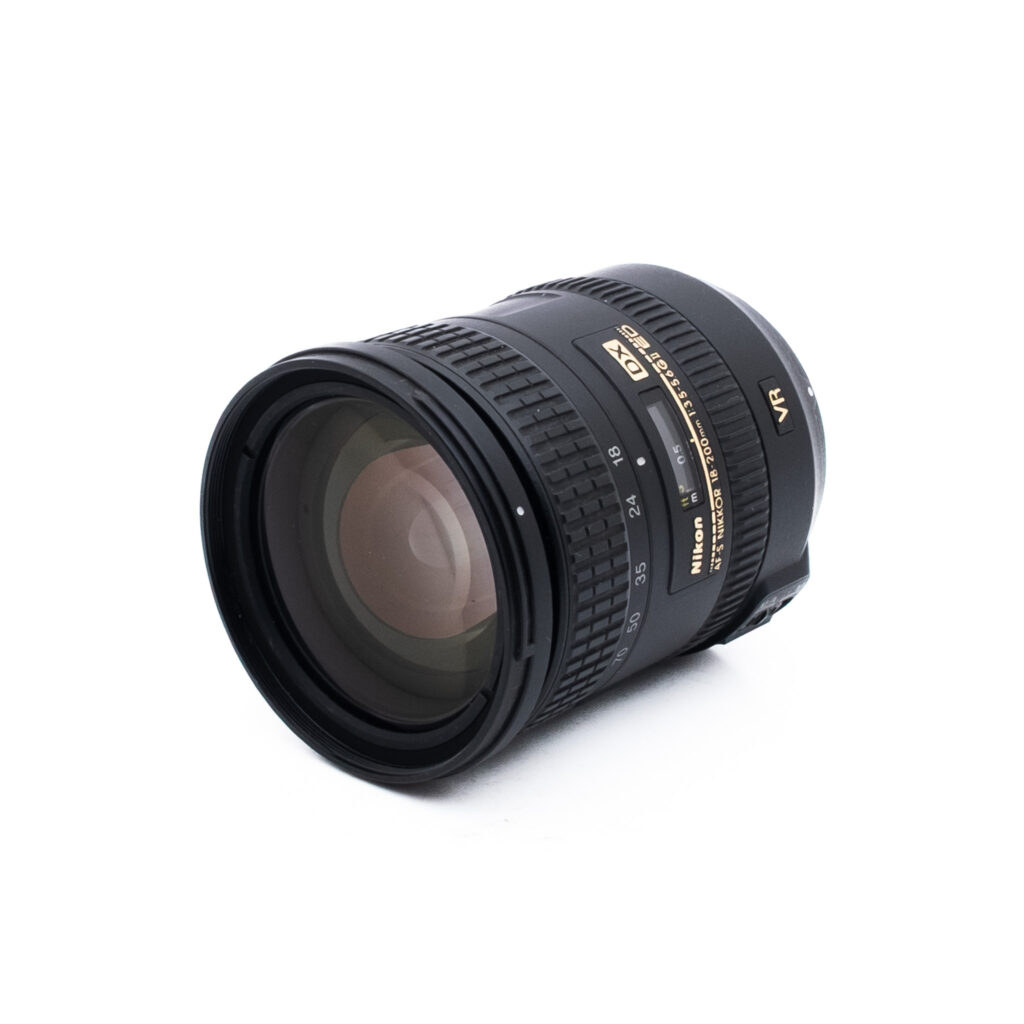Nikon 18-200mm f35-56 G II ED DX VR-2 Nikon AF-S Nikkor 18-200mm f/3.5-5.6 G DX VR - Käytetty