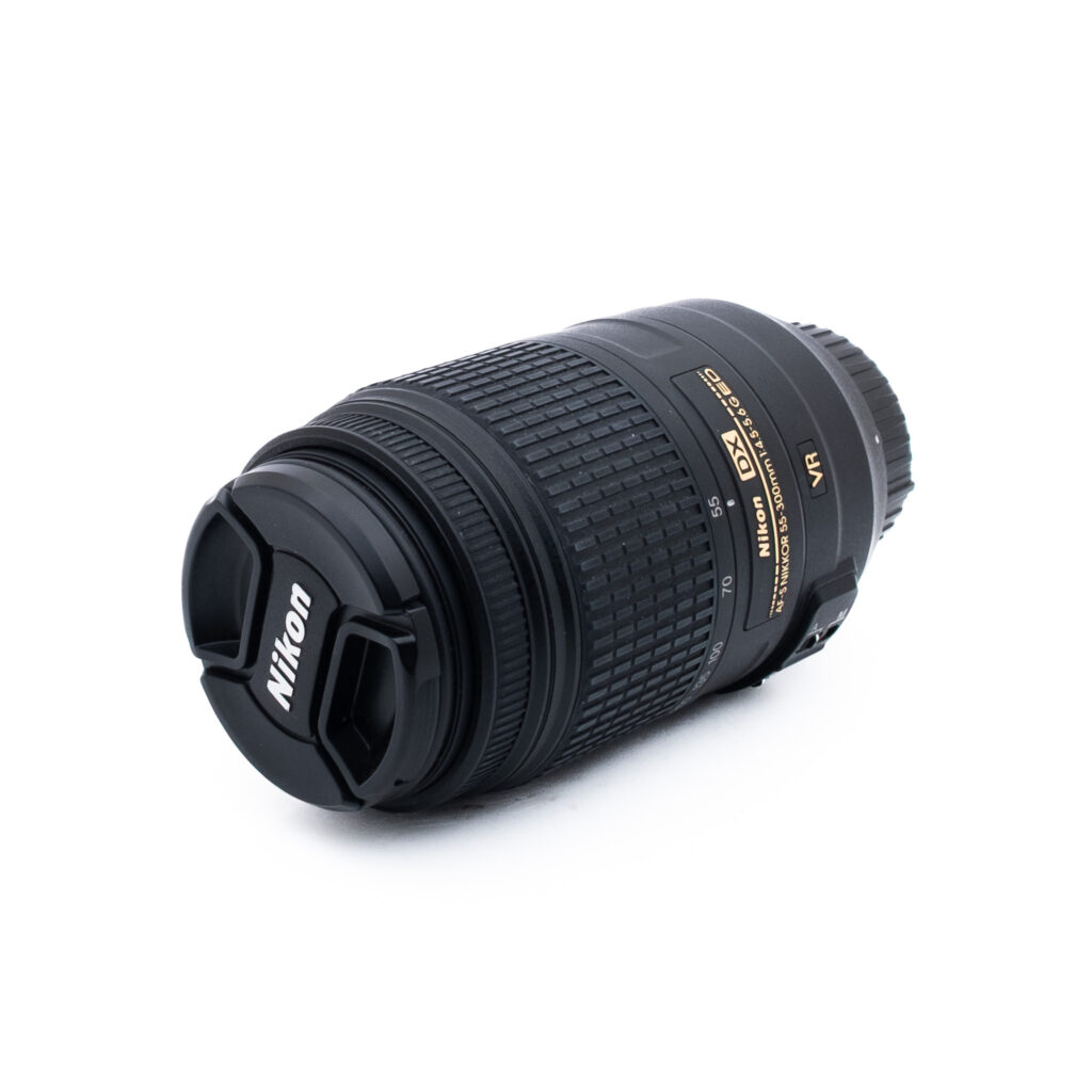 Nikon 55-300mm f45-56 G ED VR DX-3 Nikon AF-S Nikkor 55-300mm f/4.5-5.6 G VR ED DX (Kunto K5) - Käytetty