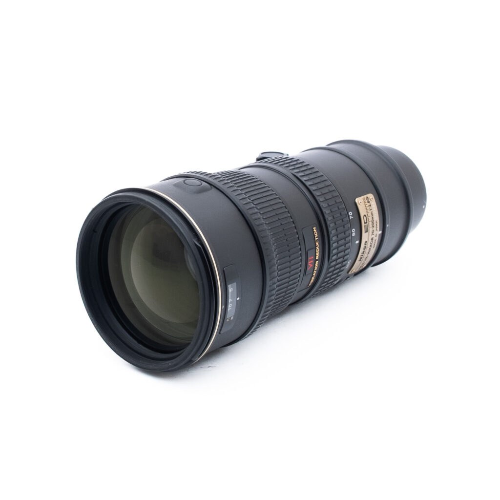 Nikon 70-200mm f28 ED VR -2 Nikon AF-S Nikkor 70-200mm f/2.8G VR ED (Takuu 6kk) - Käytetty