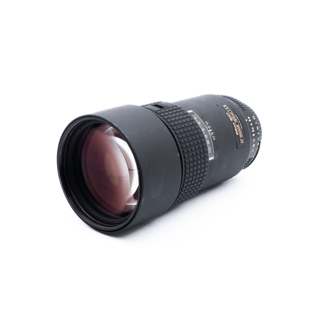 Nikon AF Nikkor180mm f28 ED-2 Nikon AF Nikkor 180mm f/2.8 ED - Käytetty