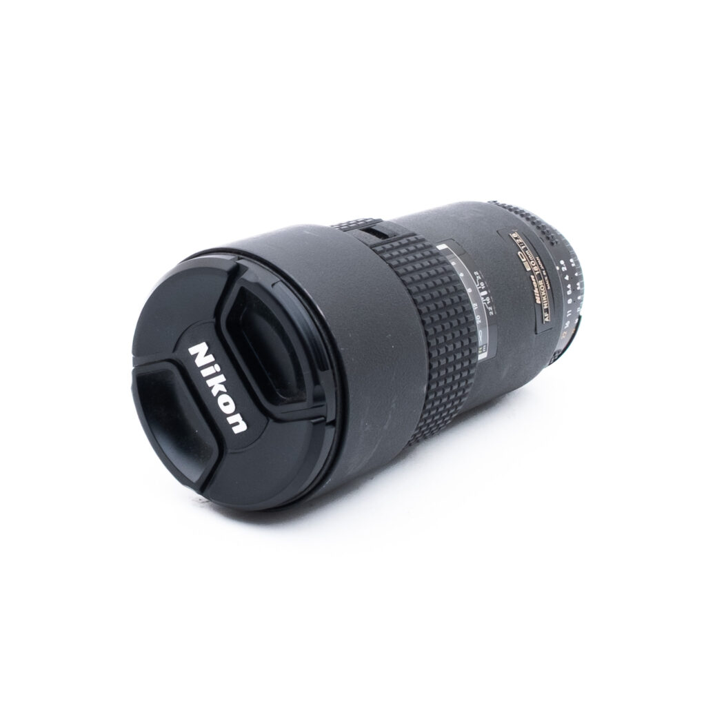 Nikon AF Nikkor180mm f28 ED-4 Nikon AF Nikkor 180mm f/2.8 ED - Käytetty