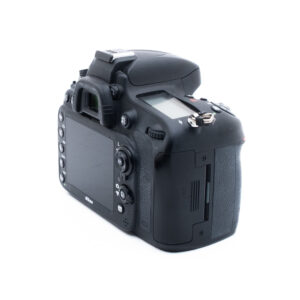 Nikon D610 (SC 18000) - Käytetty