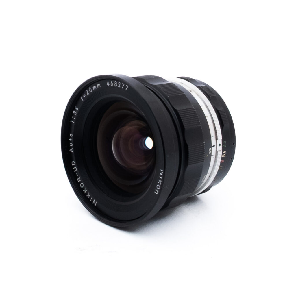 Nikon Nikkor-UD 20mm f35-2 Nikon Nikkor-UD Auto 20mm f/3.5 - Käytetty
