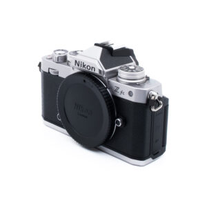 Nikon Z fc 1240-5 Nikon Z fc (SC 5000, Kunto K5, Takuu 6kk) - Käytetty