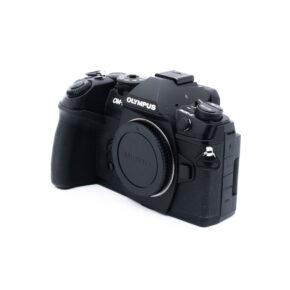 Olympus E-M1 II 2942-5 Olympus OM-D E-M1 Mark II (SC 4000, Takuu 6kk) - Käytetty