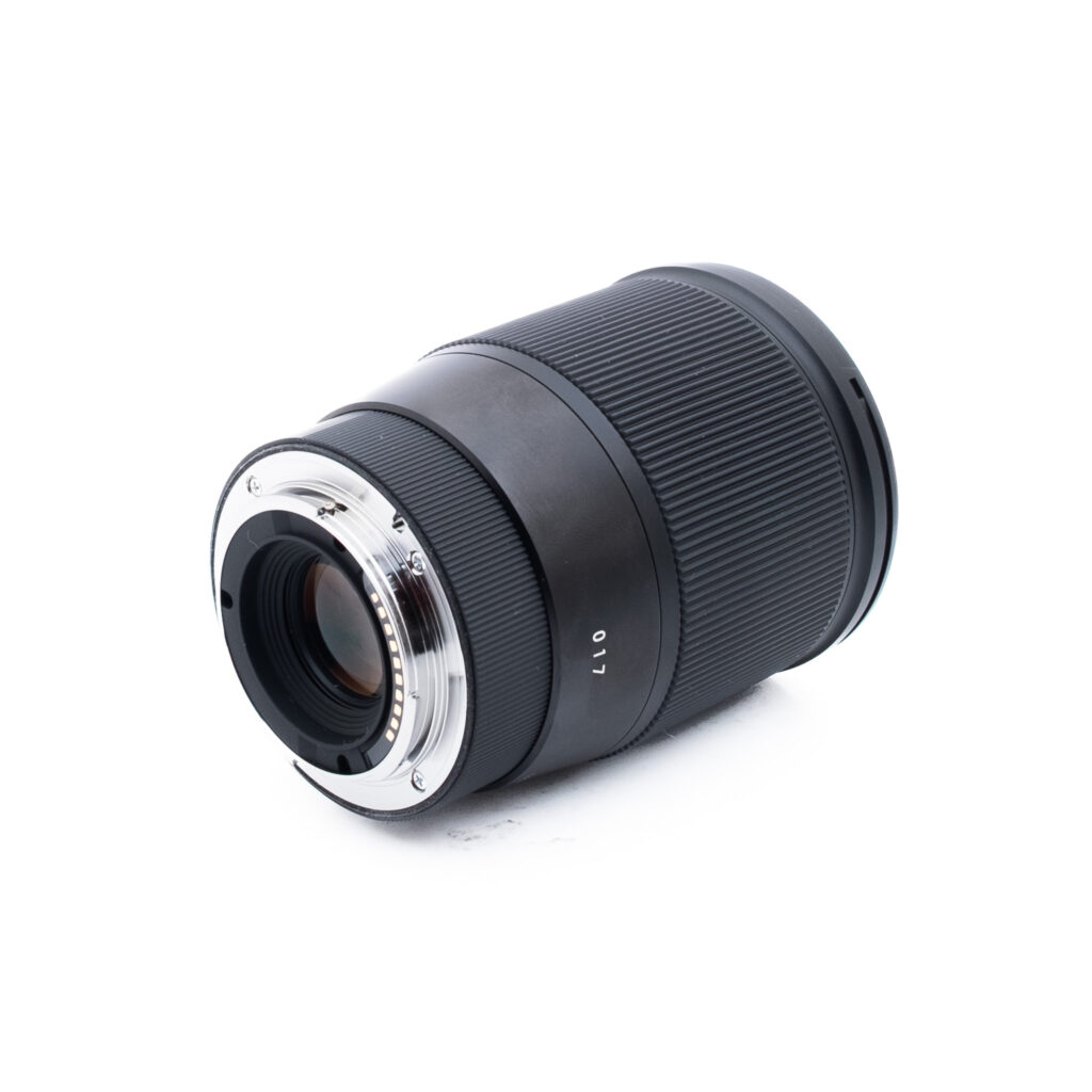 Sigma 16mm f14 DC DN Sony-1 Sigma 16mm f/1.4 DC DN C Sony E (Kunto K5) - Käytetty