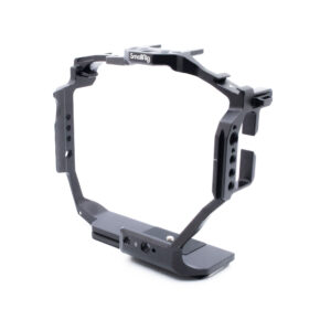 Smallrig R3 häkki-2 SmallRig 3884 Cage for Canon R3 - Käytetty