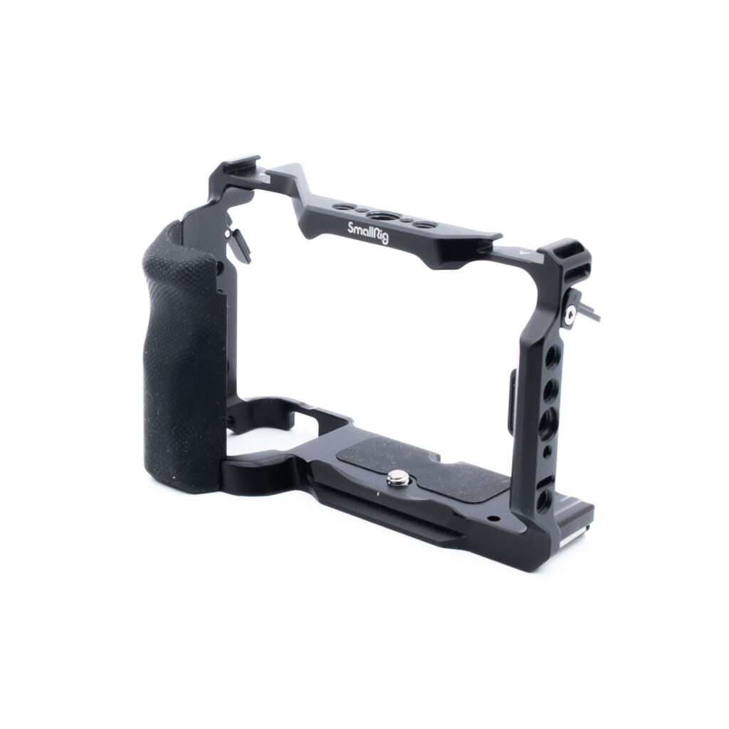 Smallrig cage ZV-E1-2 SmallRig 4257 Cage for Sony ZV-E1 (sis. ALV 25,5%) - Käytetty