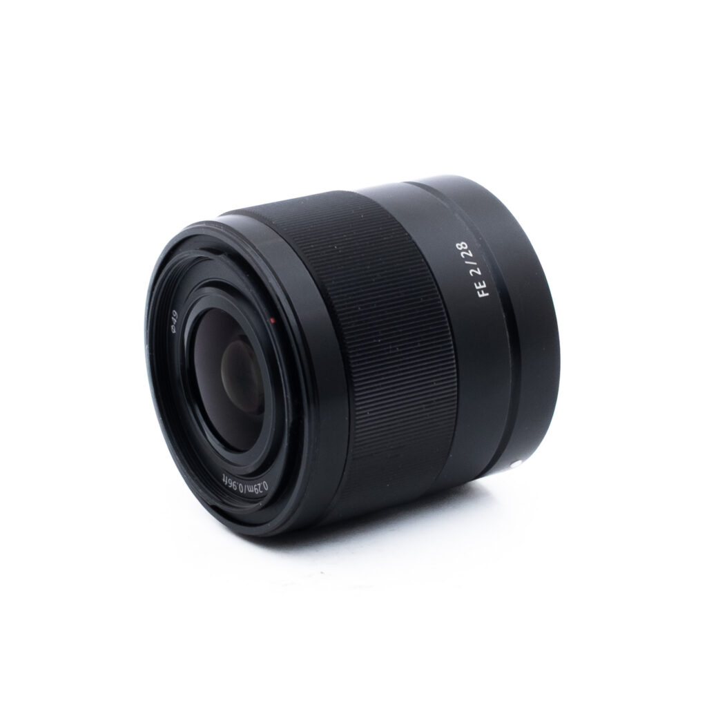Sony 28mm f2-2 Sony FE 28mm f/2 - Käytetty