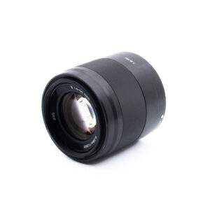 Sony 50mm f18 OSS-2 Sony E 50mm f/1.8 OSS - Käytetty