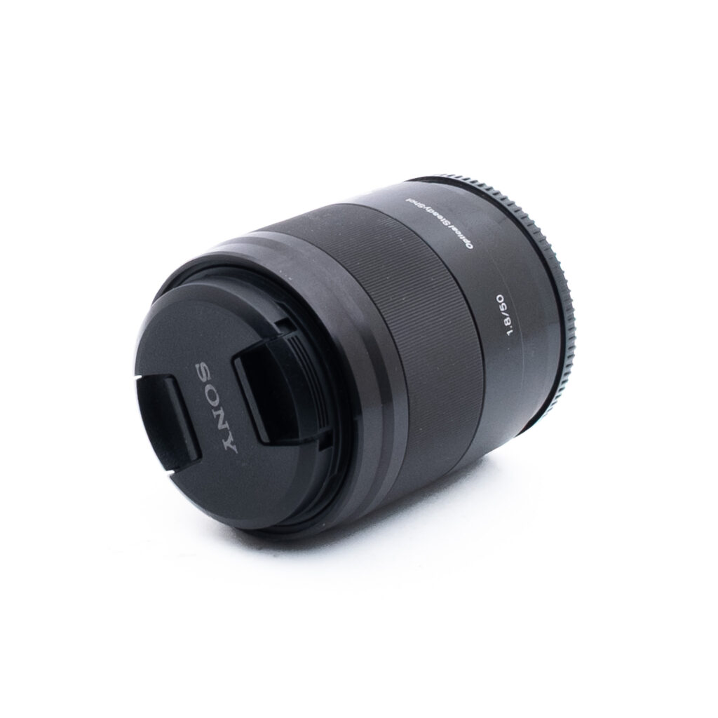Sony 50mm f18 OSS-3 Sony E 50mm f/1.8 OSS - Käytetty