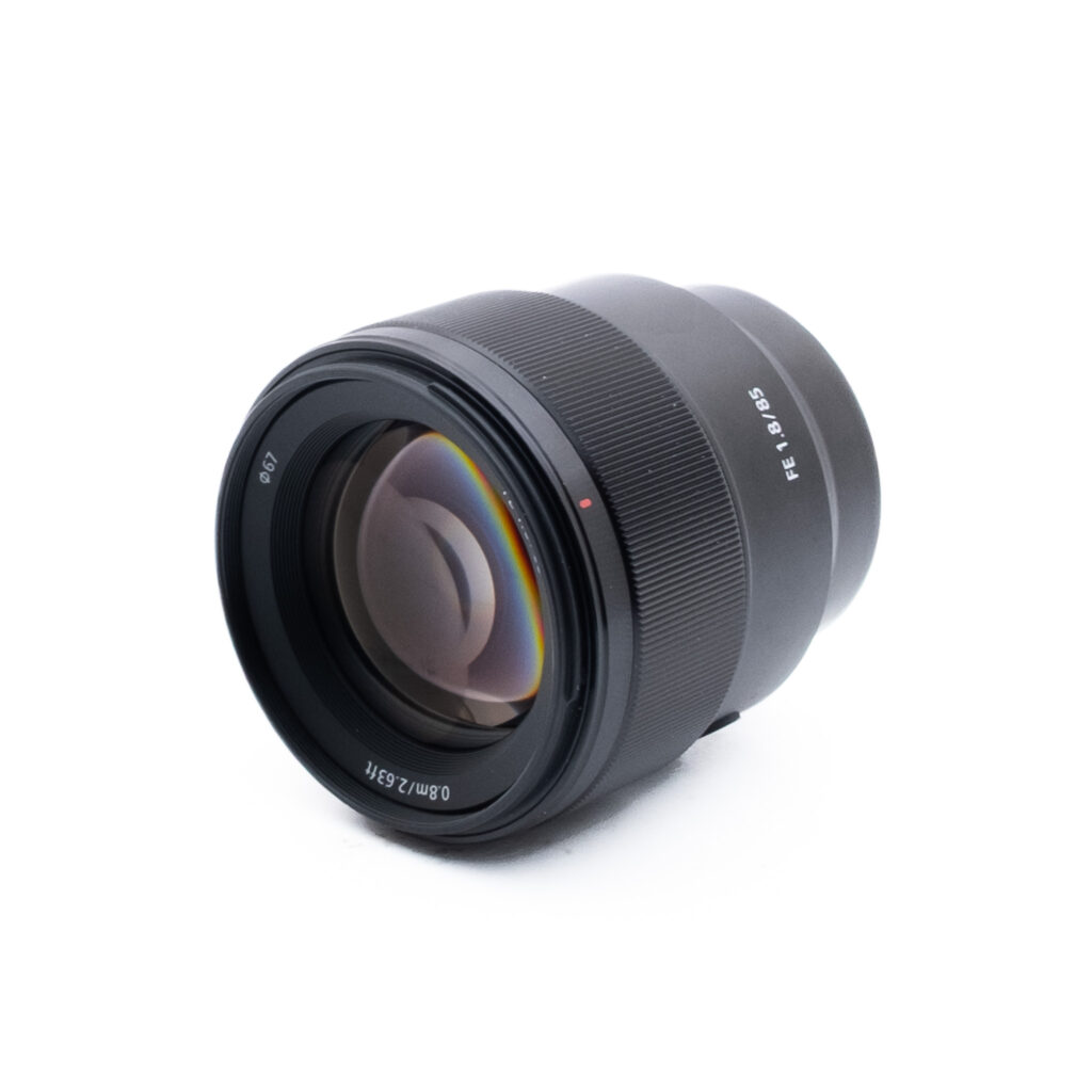 Sony 85mm f18-2-5 Sony FE 85mm f/1.8 (Kunto K5, Takuu 6kk) - Käytetty