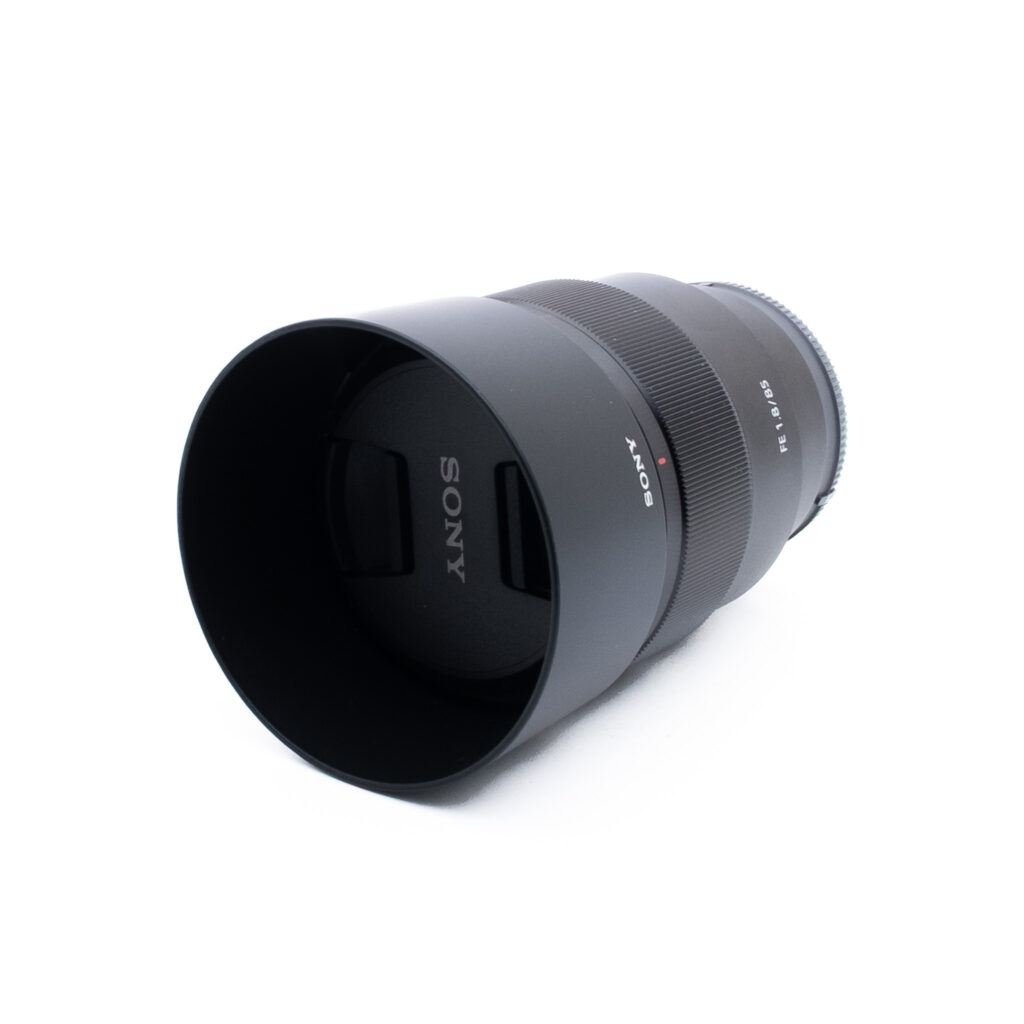Sony 85mm f18-3-5 Sony FE 85mm f/1.8 (Kunto K5, Takuu 6kk) - Käytetty