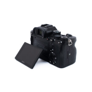 Sony A7R IV 0664-3 Sony A7R IV (SC 17000, sis. ALV 25,5%, Takuu 6kk) – Käytetty