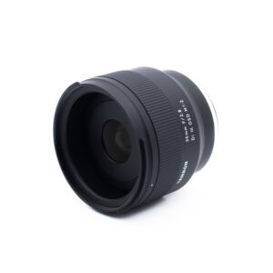 Tamron 35mm f/2.8 Di III OSD M 1:2 Sony FE (Kunto K5, Takuu 6kk) - Käytetty