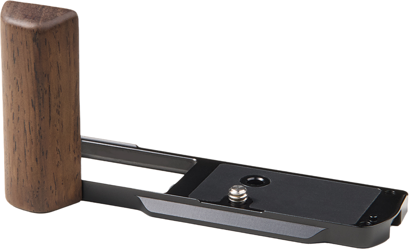 800q-03_136304 SmallRig 5945 L-Shaped Mount Plate with Wooden Handle for Lumix S9