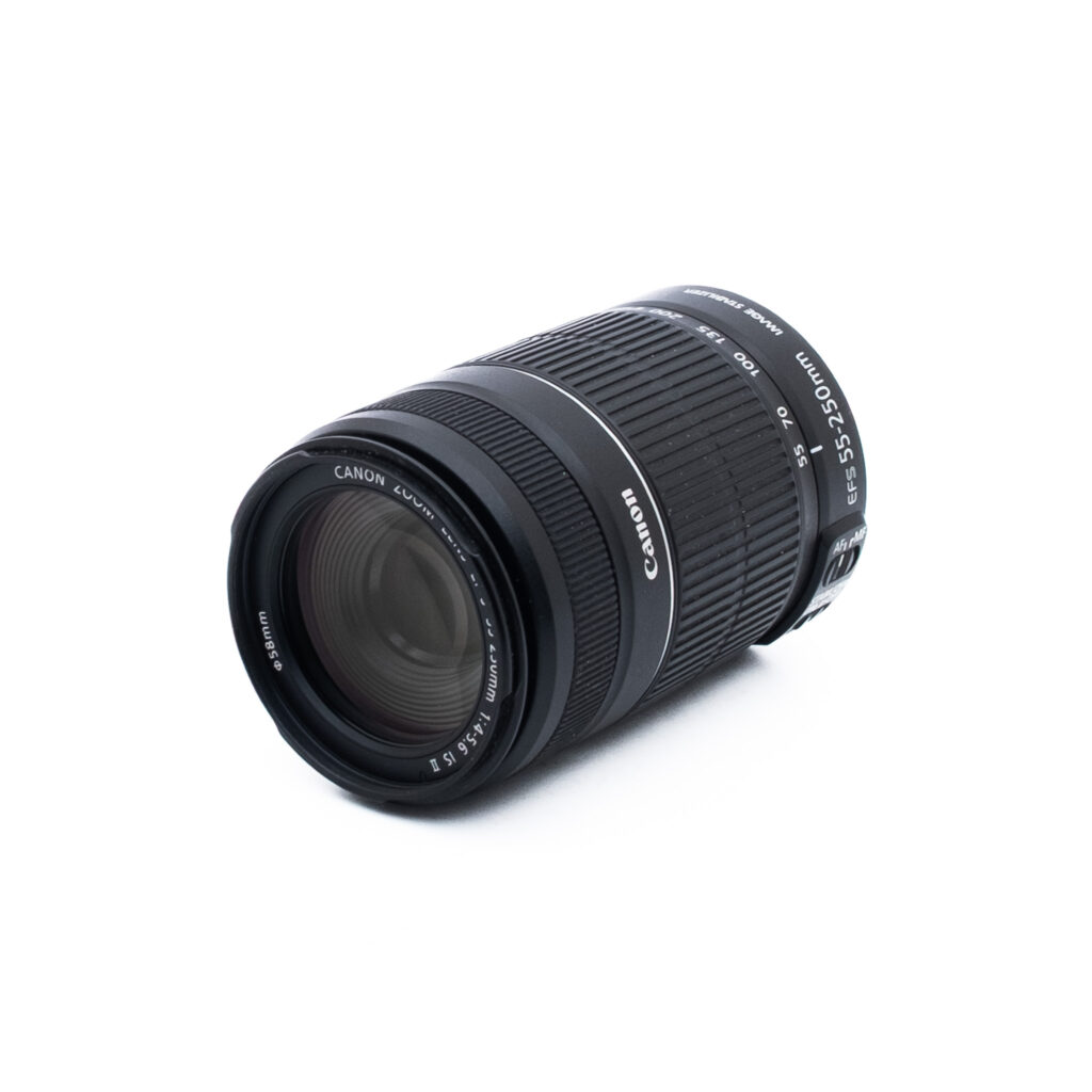 Canon EF-S 55-250mm f4-56 IS II-2 Canon EF-S 55-250mm f/4-5.6 IS II - Käytetty