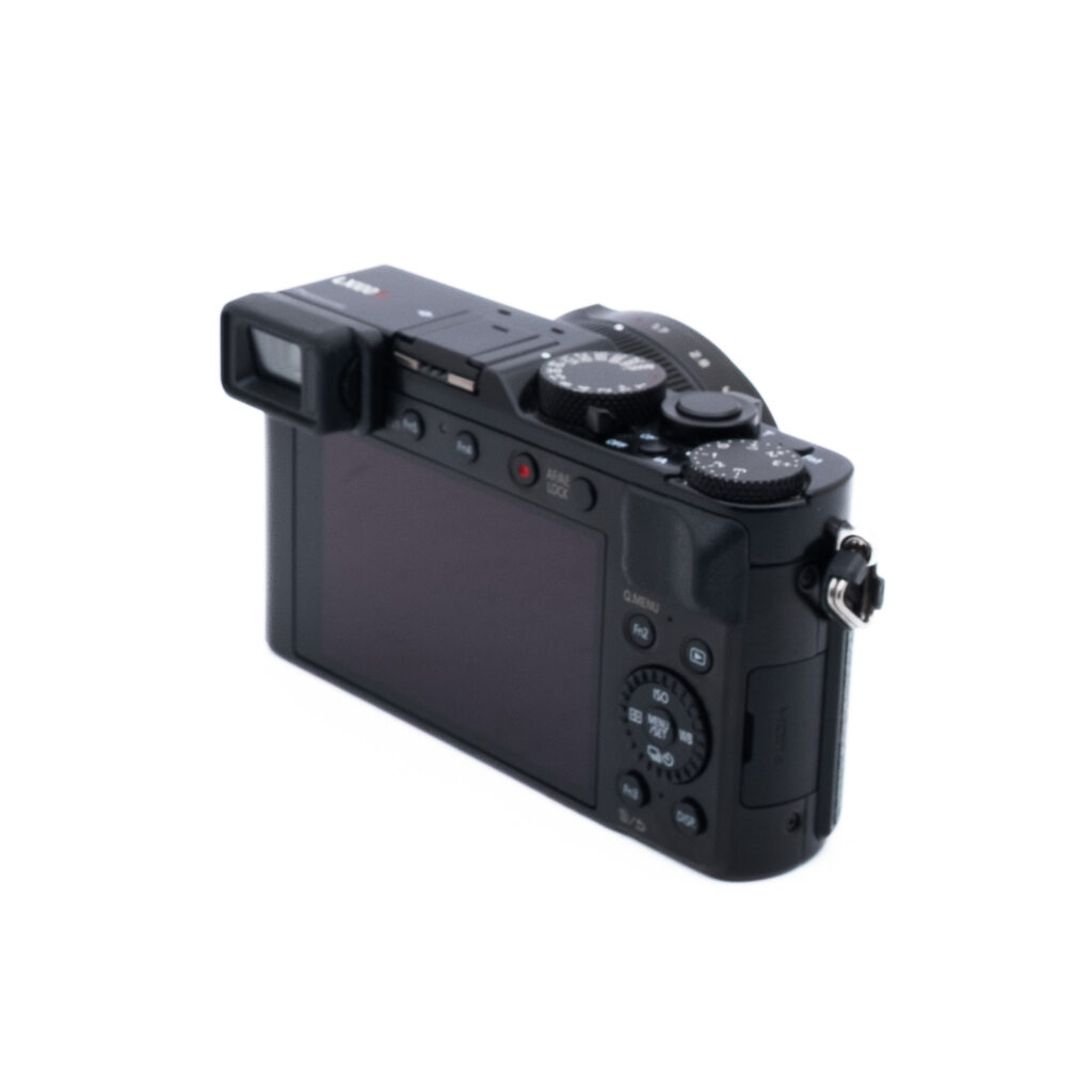 Lumix LX100 II-3 Panasonic Lumix LX100 II - Käytetty