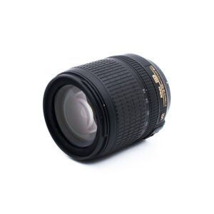 Nikon 18-105mm f35-56mm G ED DX VR-2 Nikon AF-S DX Nikkor 18-105mm f/3.5 - 5.6 ED VR - Käytetty
