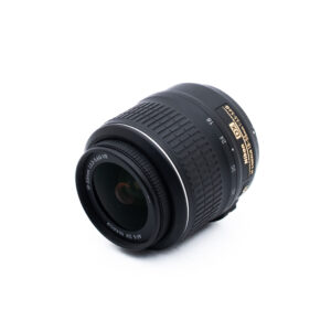 Nikon 18-55mm f35-56G DX VR-2-2 Nikon AF-S Nikkor 18-55mm f/3.5-5.6 G VR DX (Kunto K5) - Käytetty