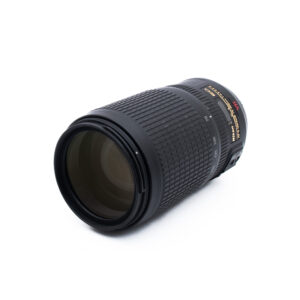 Nikon 70-300mm f45-56G ED VR-2 Nikon AF-S Nikkor 70-300mm f/4.5-6.3G ED DX VR (Kunto K5) - Käytetty