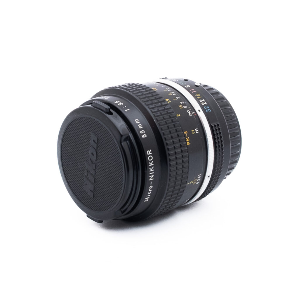 Nikon Micro-Nikkor 55mm f35 Nikon AI Micro-Nikkor 55mm f/3.5 - Käytetty