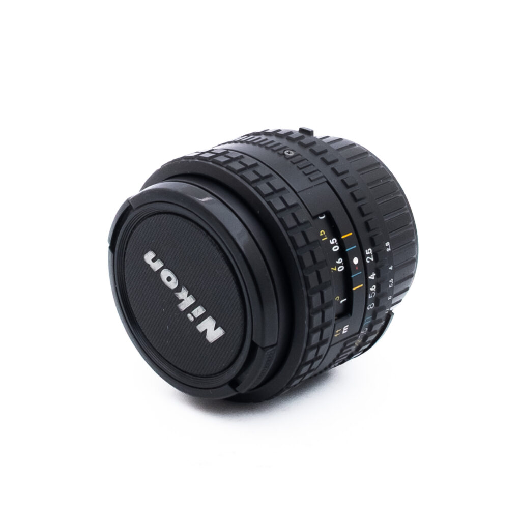 Nikon Series E 35mm f25-3 Nikon 35mm f/2.5 Series E - Käytetty
