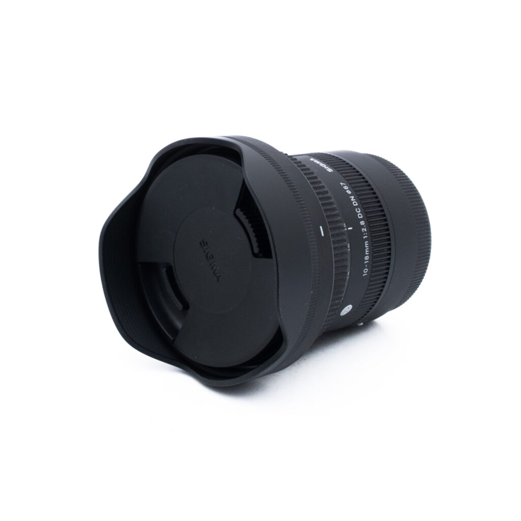Sigma 10-18mm f28 DC DN-3 Sigma 10-18mm f/2.8 DC DN C Sony E - Käytetty