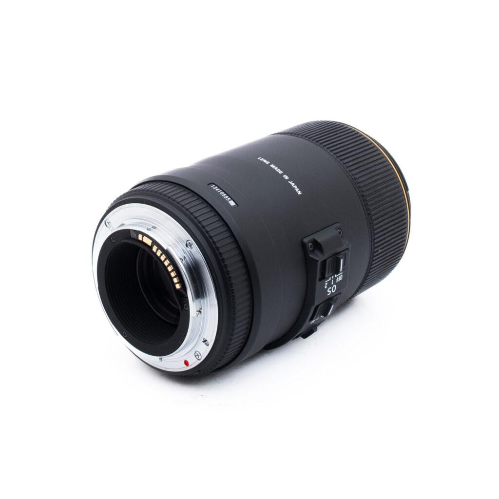 Sigma 105mm f28 DG Macro HSM OS Canon-1 Sigma 105mm f/2.8 EX DG OS HSM Macro Canon EF - Käytetty