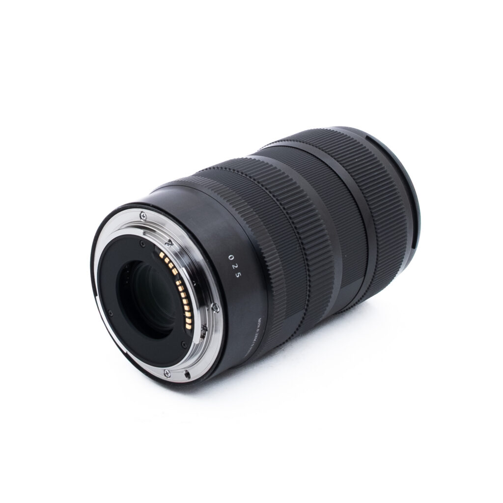Sigma 17-40mm f18 DC Canon RF-1 Sigma 17-40mm f/1.8 DC Canon RF-S - Käytetty